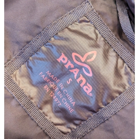 Prana Milly Puffy Down Vest in Burgundy Size Small - Picture 7 of 8